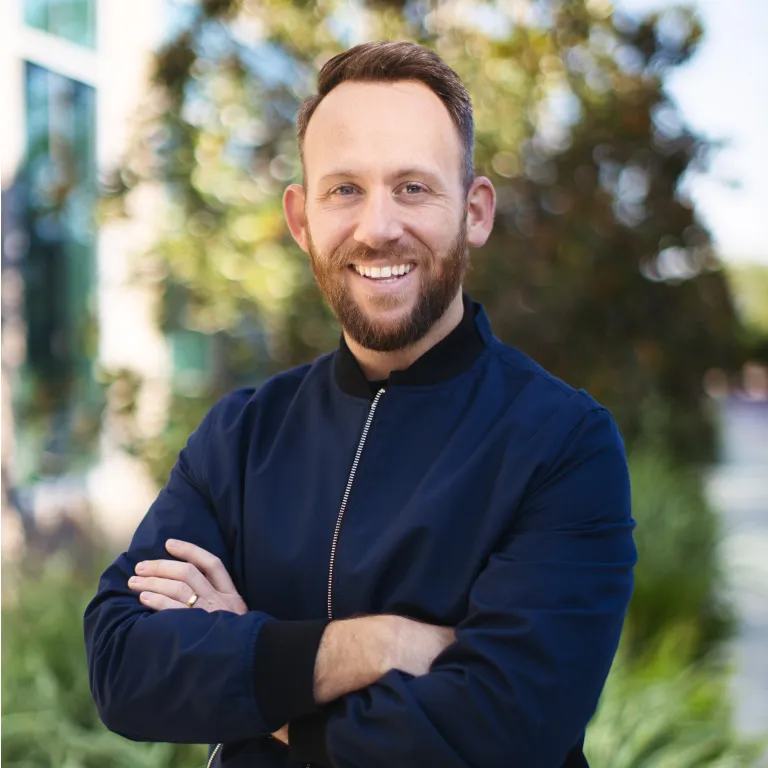 Headshot of Brett Arnold, CPA — Partner and President of Luca Financial, providing tax planning and Fractional CFO services.